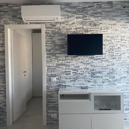 Appartamento Incantevole 300M Dal Mare 리그나노 사비아도로 외부 사진