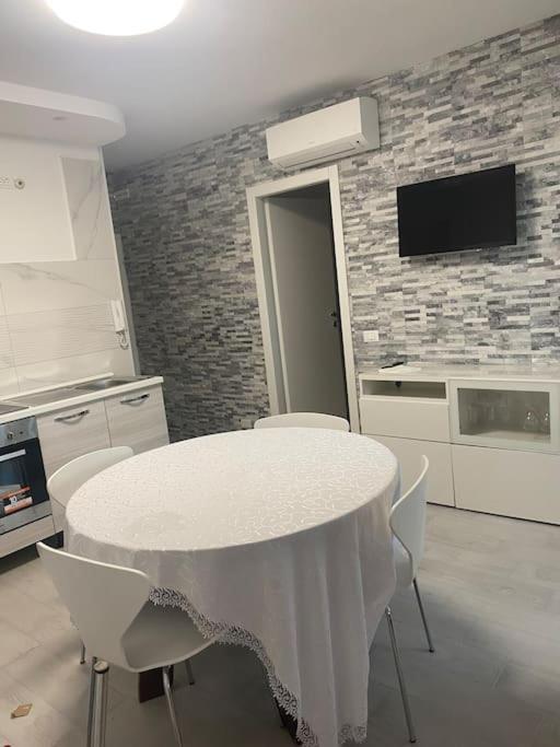 Appartamento Incantevole 300M Dal Mare 리그나노 사비아도로 외부 사진