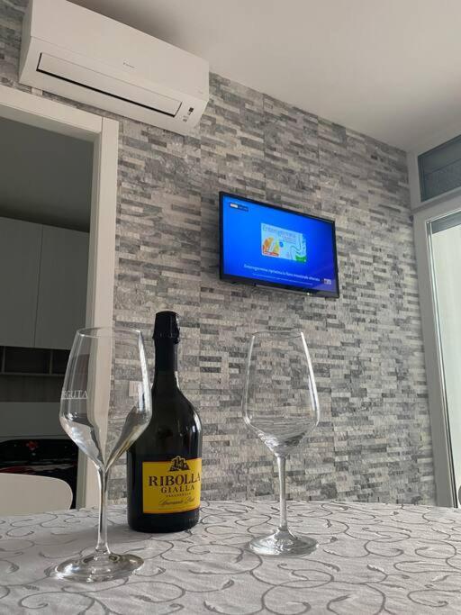 Appartamento Incantevole 300M Dal Mare 리그나노 사비아도로 외부 사진