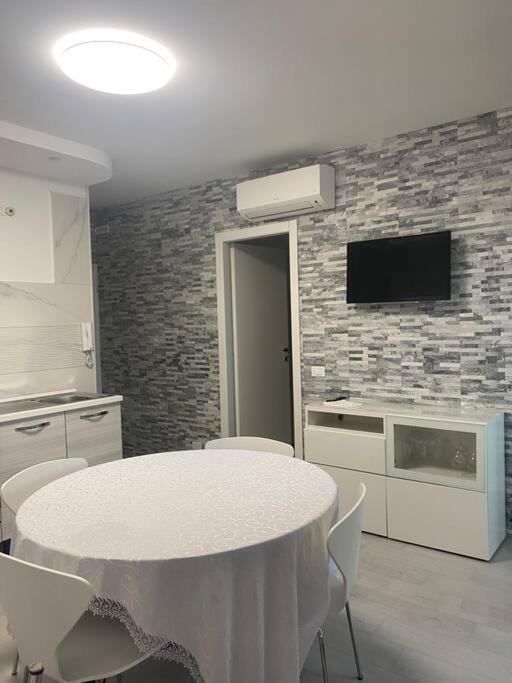 Appartamento Incantevole 300M Dal Mare 리그나노 사비아도로 외부 사진