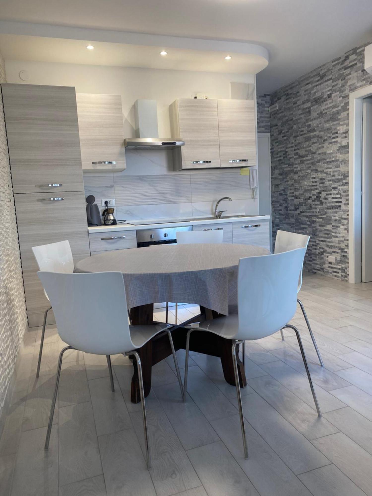 Appartamento Incantevole 300M Dal Mare 리그나노 사비아도로 외부 사진